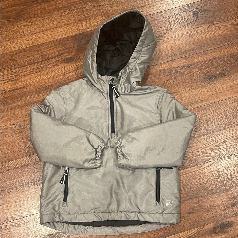GAP Kids Silver Hooded Puffer Jacket size 6/7